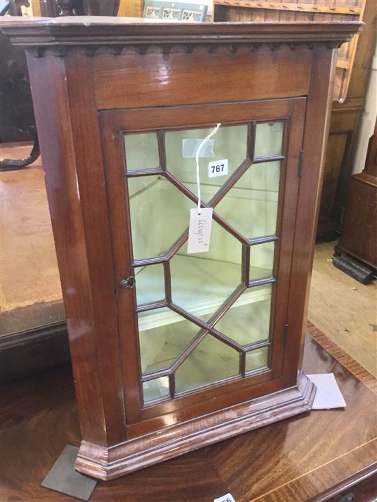 Small mahogany hanging corner display cabinet